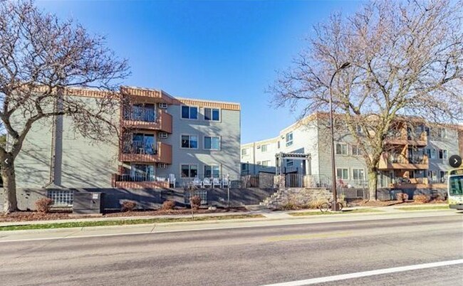 Building Photo - 3540 Hennepin Ave