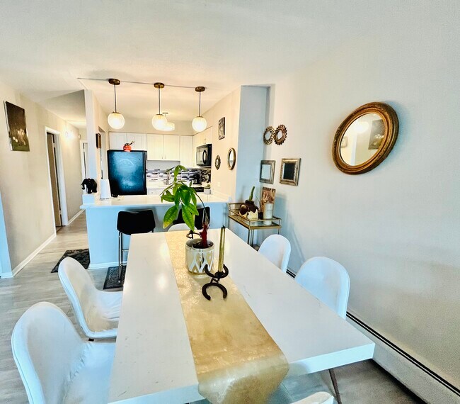 Foto del edificio - 2144 N Lincoln Park W