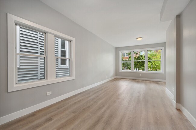 Foto del edificio - 1731 N Fairfield Ave