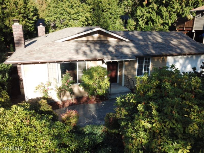 Primary Photo - 3 br, 2.5 bath House - 220 Mt. Si Place NW