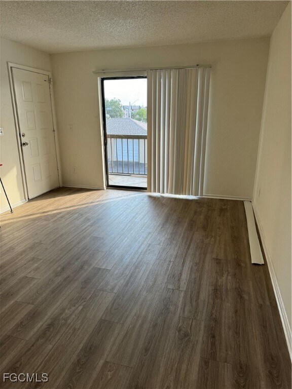 Foto del edificio - 5321 Summerlin Rd