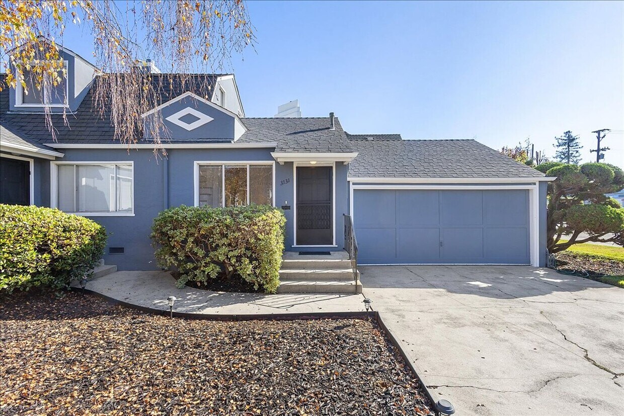 Foto principal - 3131 Fernside Blvd