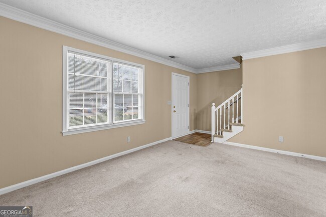 Building Photo - 375 Dixie Ct