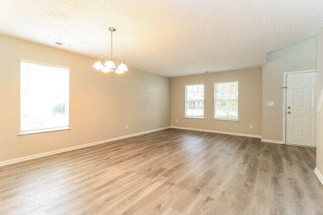 Foto del edificio - 1027 Sycamore Ln