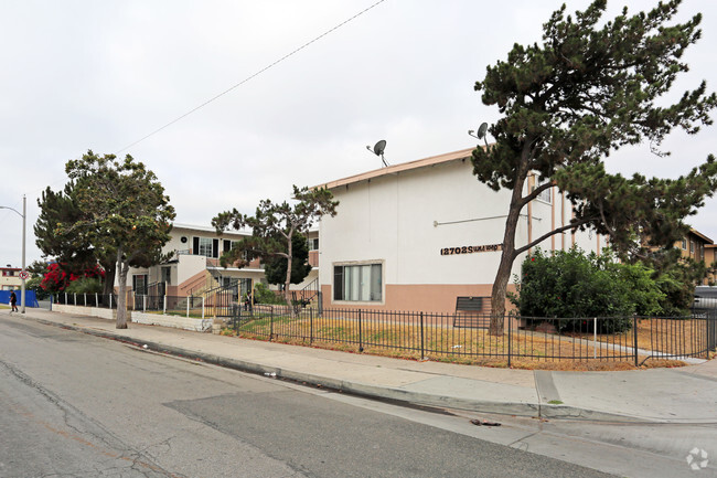 Building Photo - Sunswept Apartments