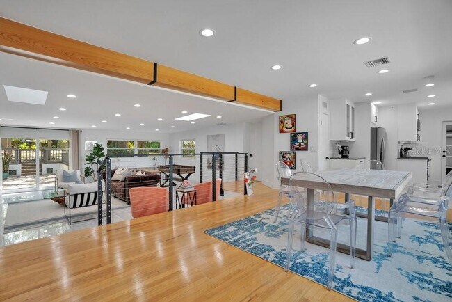 Foto del edificio - 820 East Blvd