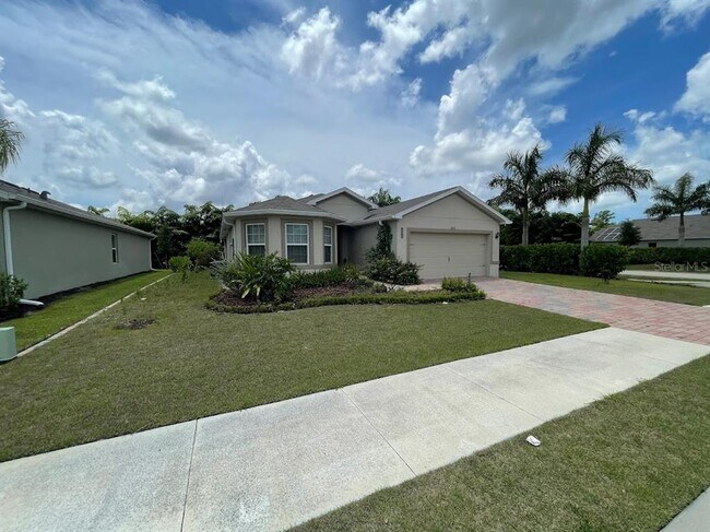 Foto del edificio - 690 Hadley Pl E