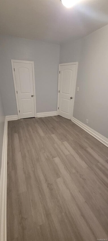 Foto principal - 92 Livonia Ave