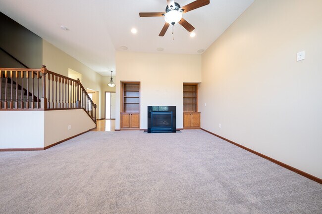 Foto del edificio - 16549 Dodd Ln