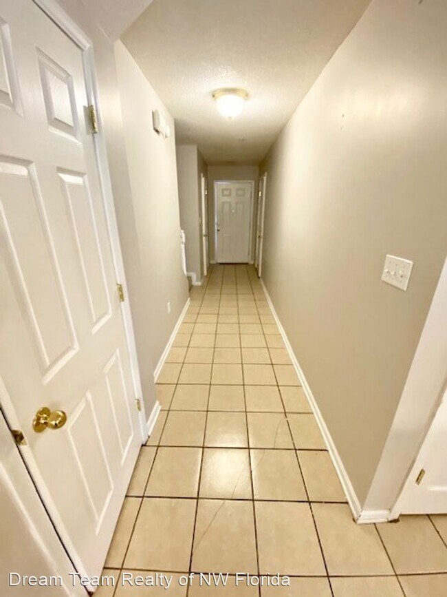 Building Photo - 3 br, 2.5 bath House - 351 Crooked Pine Trail