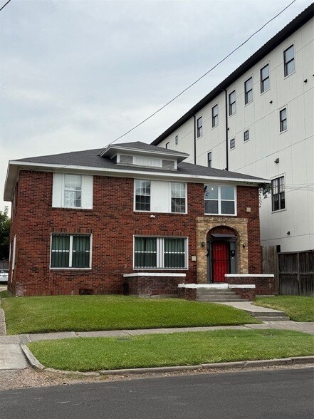 Primary Photo - 5106 Jackson St