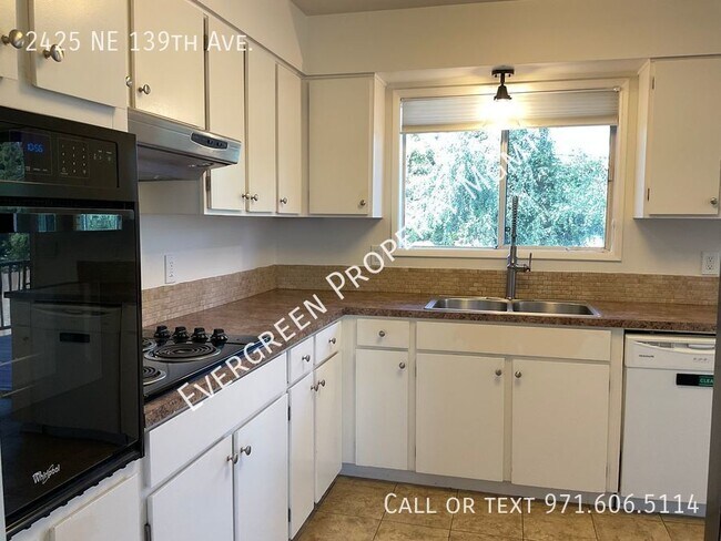 Building Photo - YOU WILL LOVE THIS SPACIOUS UPGRADED SPLIT...