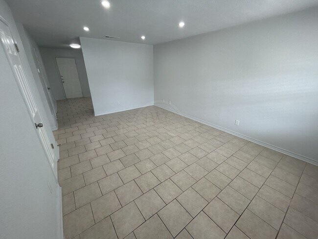 Foto del edificio - 4804 Cedarhill Cir