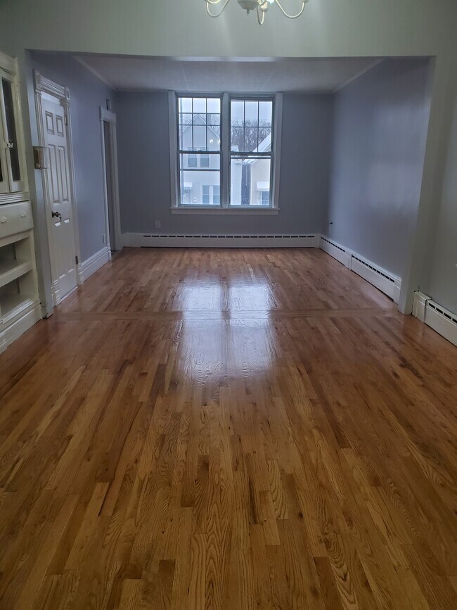Building Photo - 2858 N Elston Ave