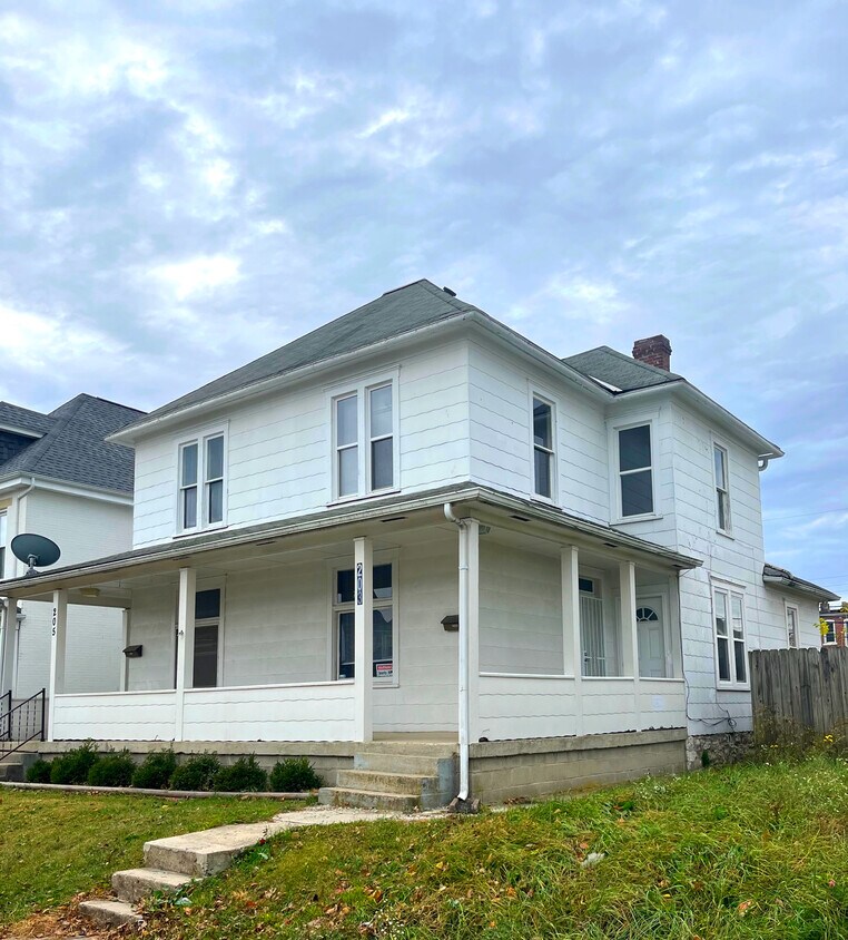 203 Avondale Ave, Columbus, OH 43223 Townhome Rentals in Columbus OH