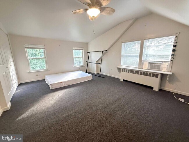Foto del edificio - 502 Lakeview Ave