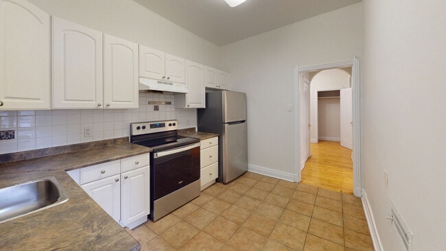 Building Photo - 335 Metcalfe