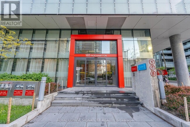 Building Photo - 185 Roehampton Ave