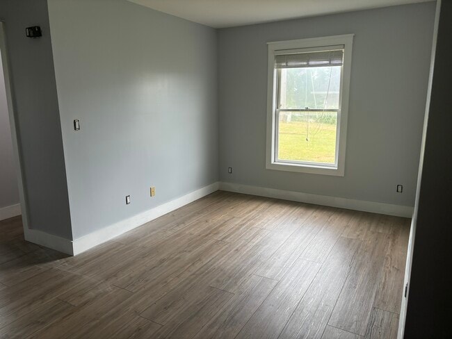 Building Photo - 1040 Cinnamon Dr