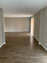 Building Photo - 5625 Antoine Dr Building Photo - 5625 Antoine Dr