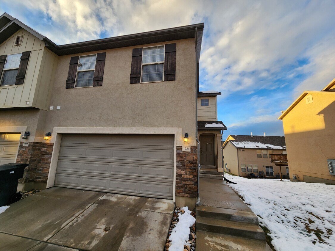 1281 Lily Pad Dr, Spanish Fork, UT 84660 Townhome Rentals in Spanish