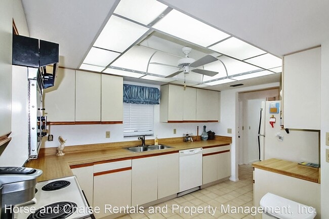 Building Photo - 2 br, 2 bath House - 798 Capri Isles Blvd....