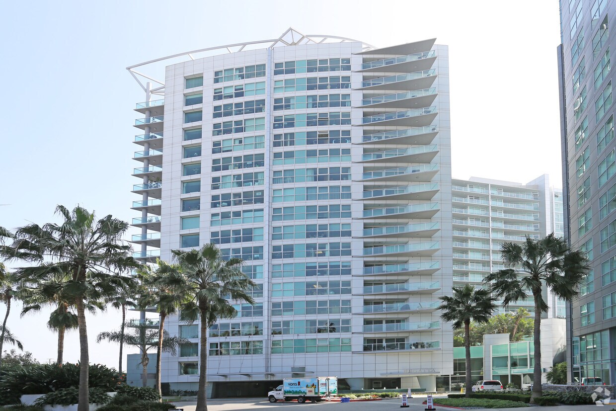 Regatta Seaside Condominiums Apartments Marina Del Rey, CA