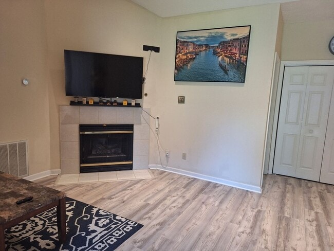 Photo - One level living in NorthWest Knoxville House