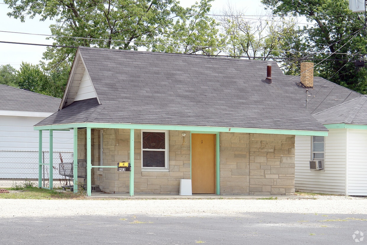 Building Photo - 903 E 29th St