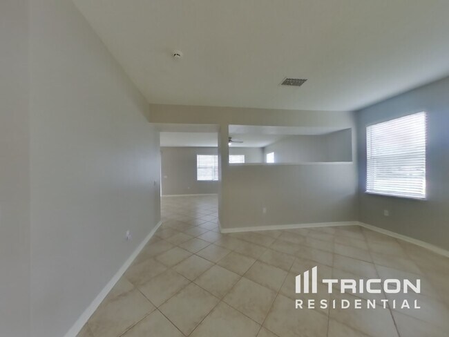 Building Photo - 19609 Timberbluff Dr