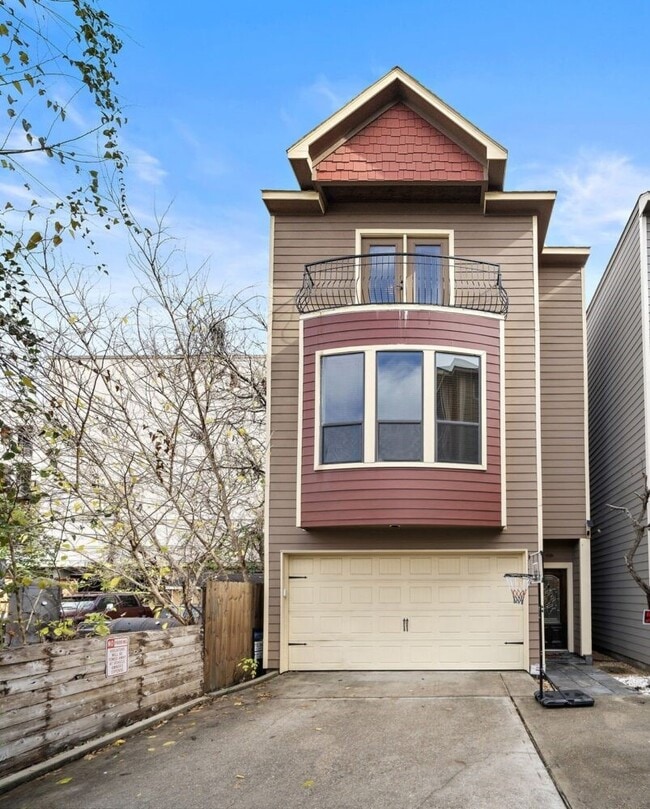 Building Photo - 522 Allston St
