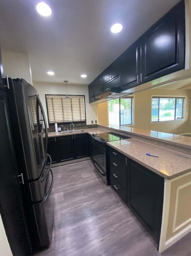 Building Photo - For Rent - [Kapolei Kai] 91-1054 Pakaweli St