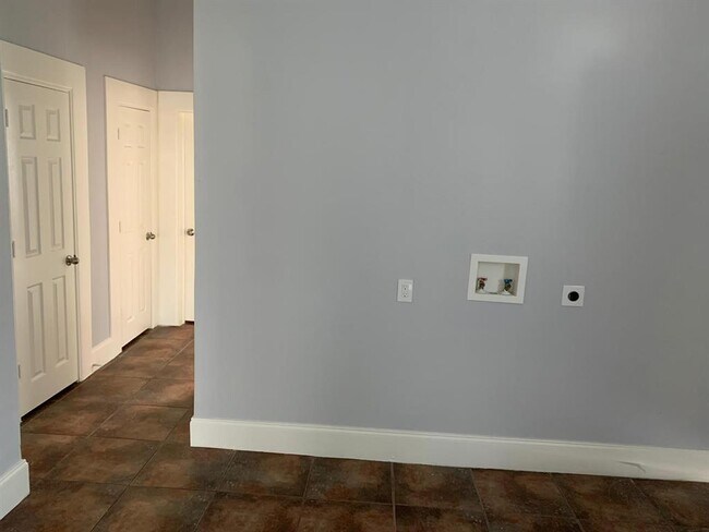 Foto del edificio - 2210 Sabine Pass Ave
