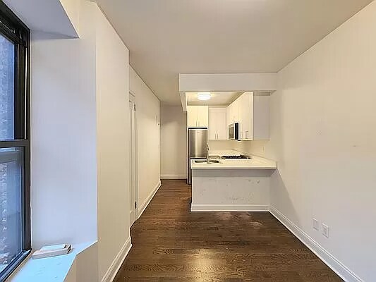 Building Photo - 151 Mott St
