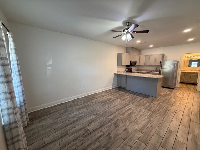 De la sala de estar a la cocina - 318 S K St