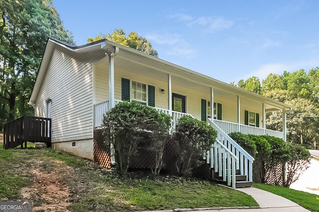 Building Photo - 8303 Lakeview Dr SW