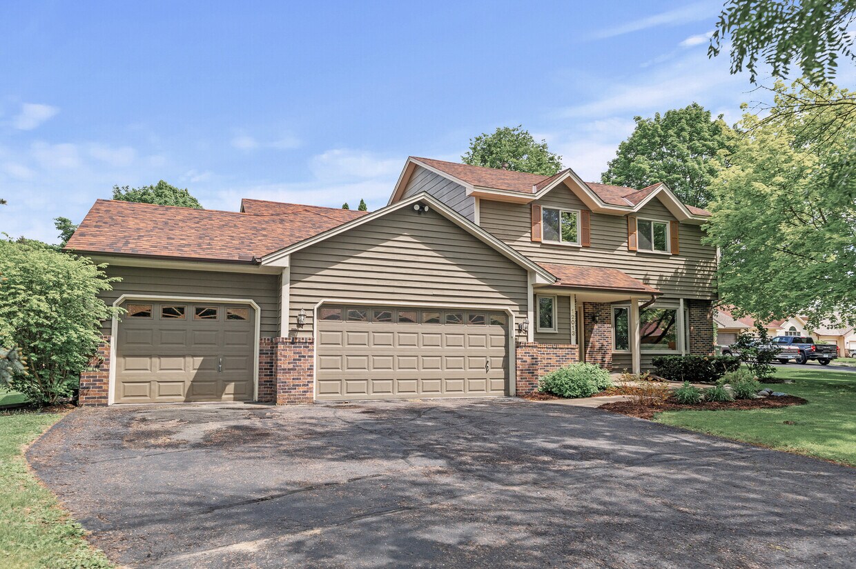 12013 Isanti St NE, Blaine, MN 55449 House Rental in Blaine, MN