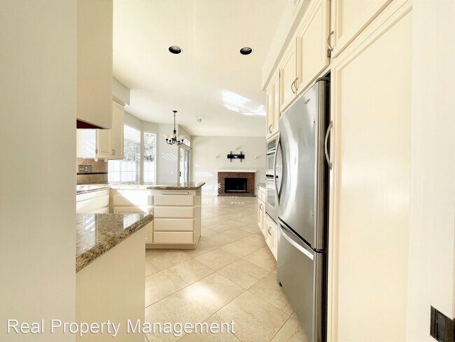 Foto del edificio - 4 br, 3 bath House - 4606 Allende Ave