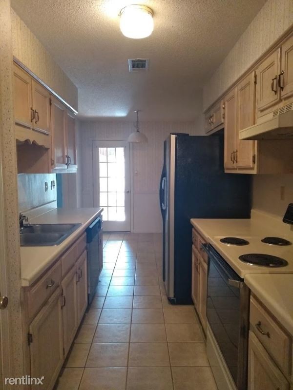 Foto del edificio - 1685 Beaver Trail Dr