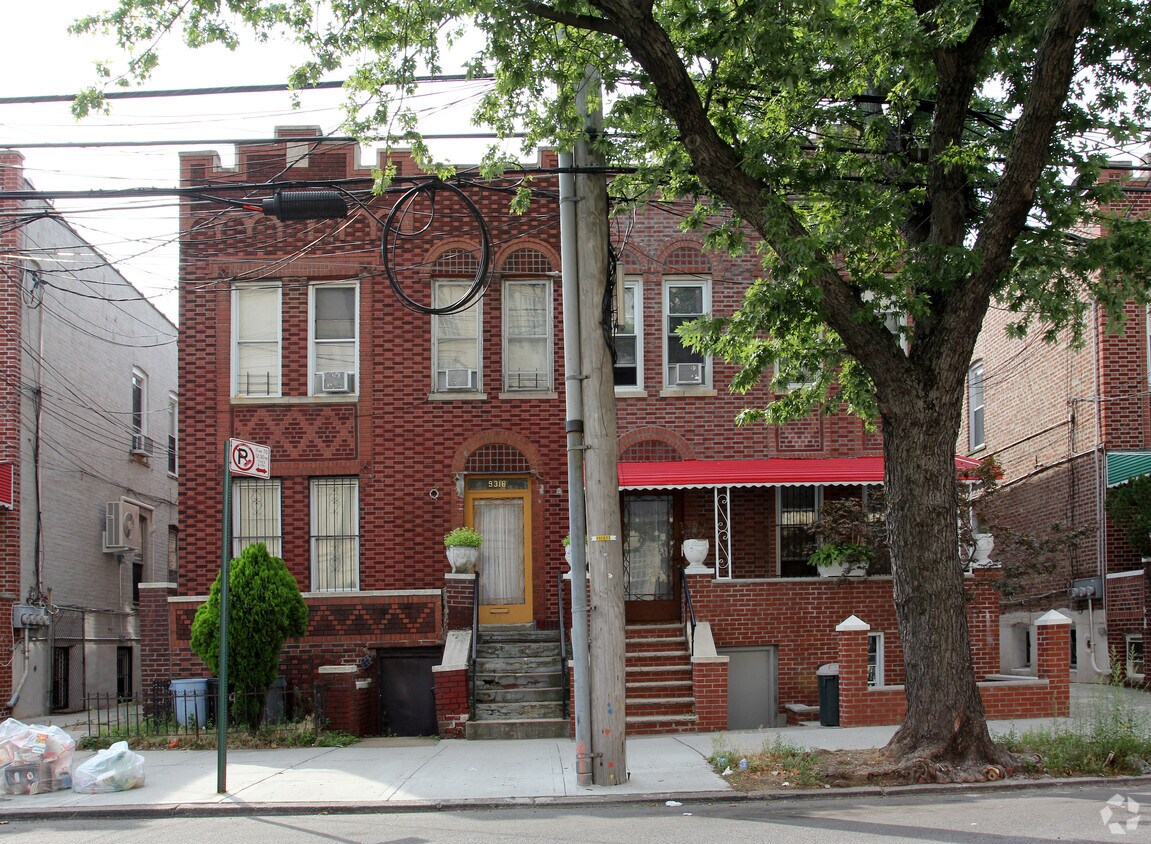 Building Photo - 9318 Avenue B