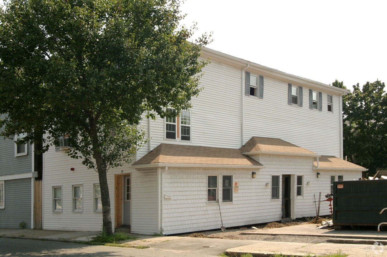 Primary Photo - 80 Cabot