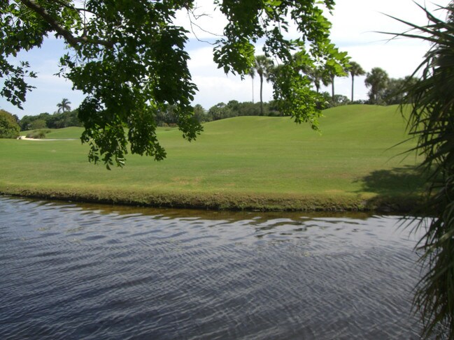 Building Photo - 7802  Lakeside Boulevard 735