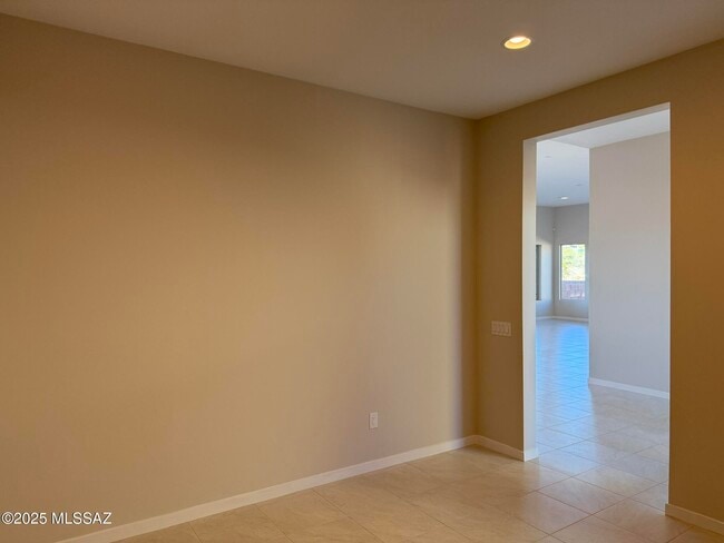 Building Photo - 5981 East Calle Agua Verde