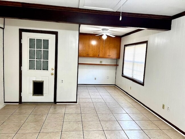 Building Photo - 3/2 in Wildwood Heights subdivision