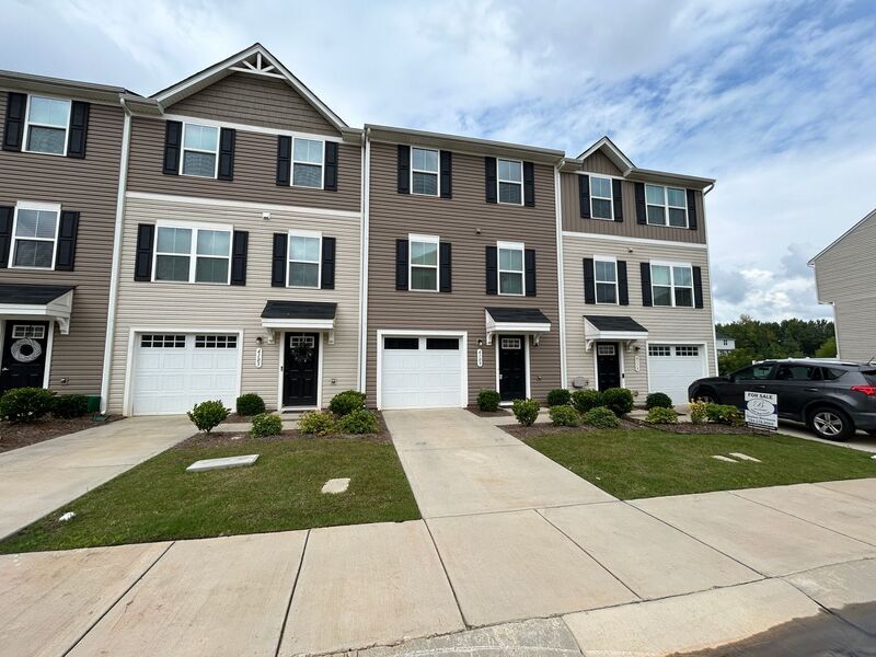 Primary Photo - 6109 Cutwater Cir