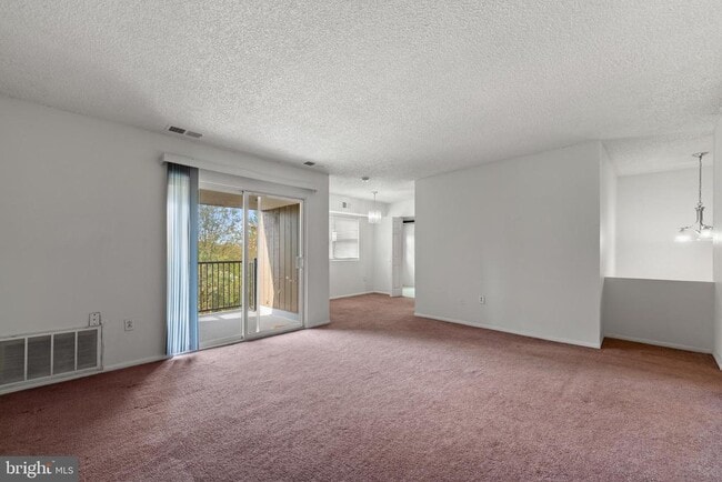 Foto del edificio - 424 Meadowview Ln