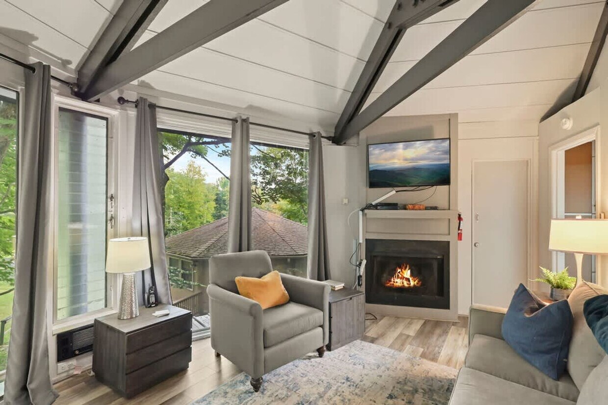 Foto principal - 520 Briarcliff Rd