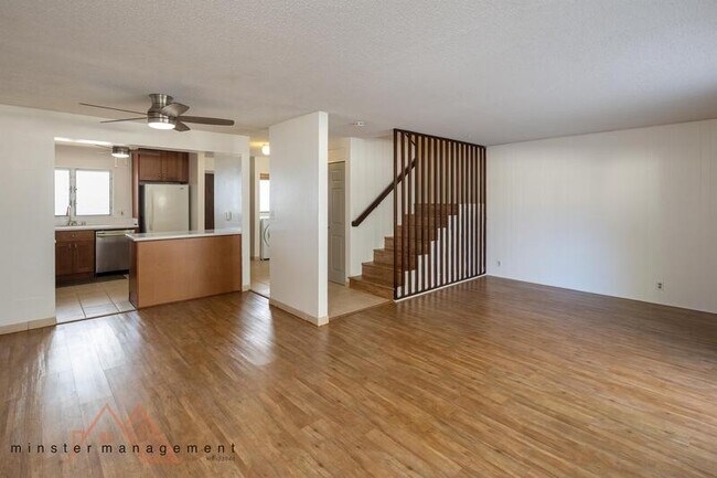 Foto del edificio - 4280 Salt Lake Blvd