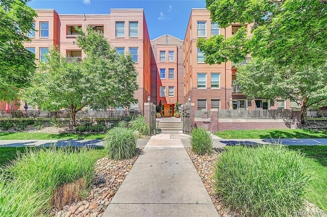 Foto del edificio - 1631 N Emerson St