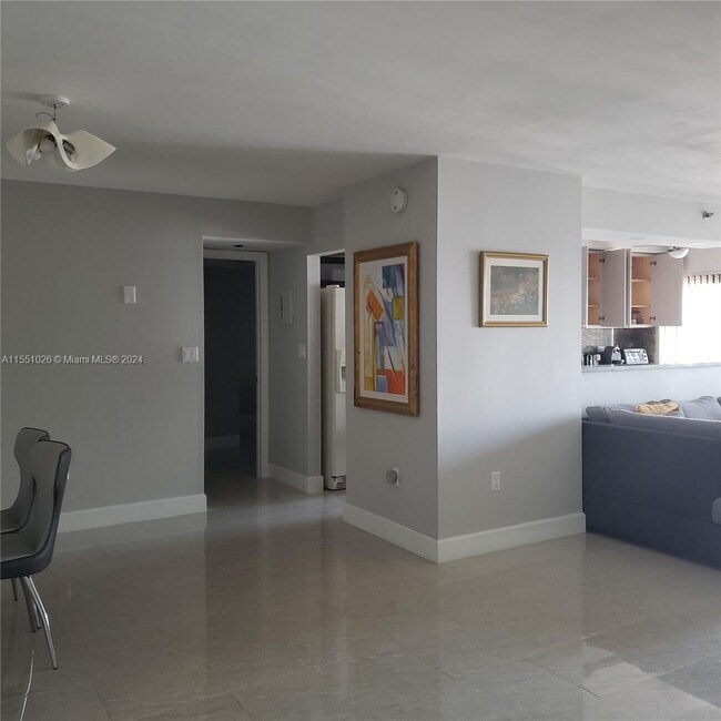 Building Photo - 1201 S Ocean Dr